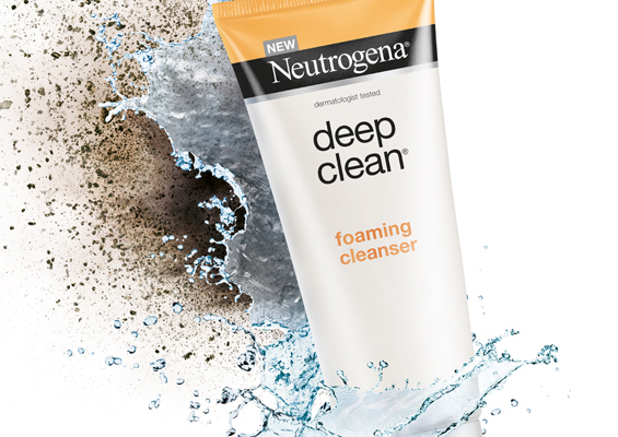 Neutrogena Deep Clean membersihkan mikropolutan di wajahmu